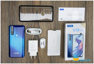 Vivo V15 Pro box content